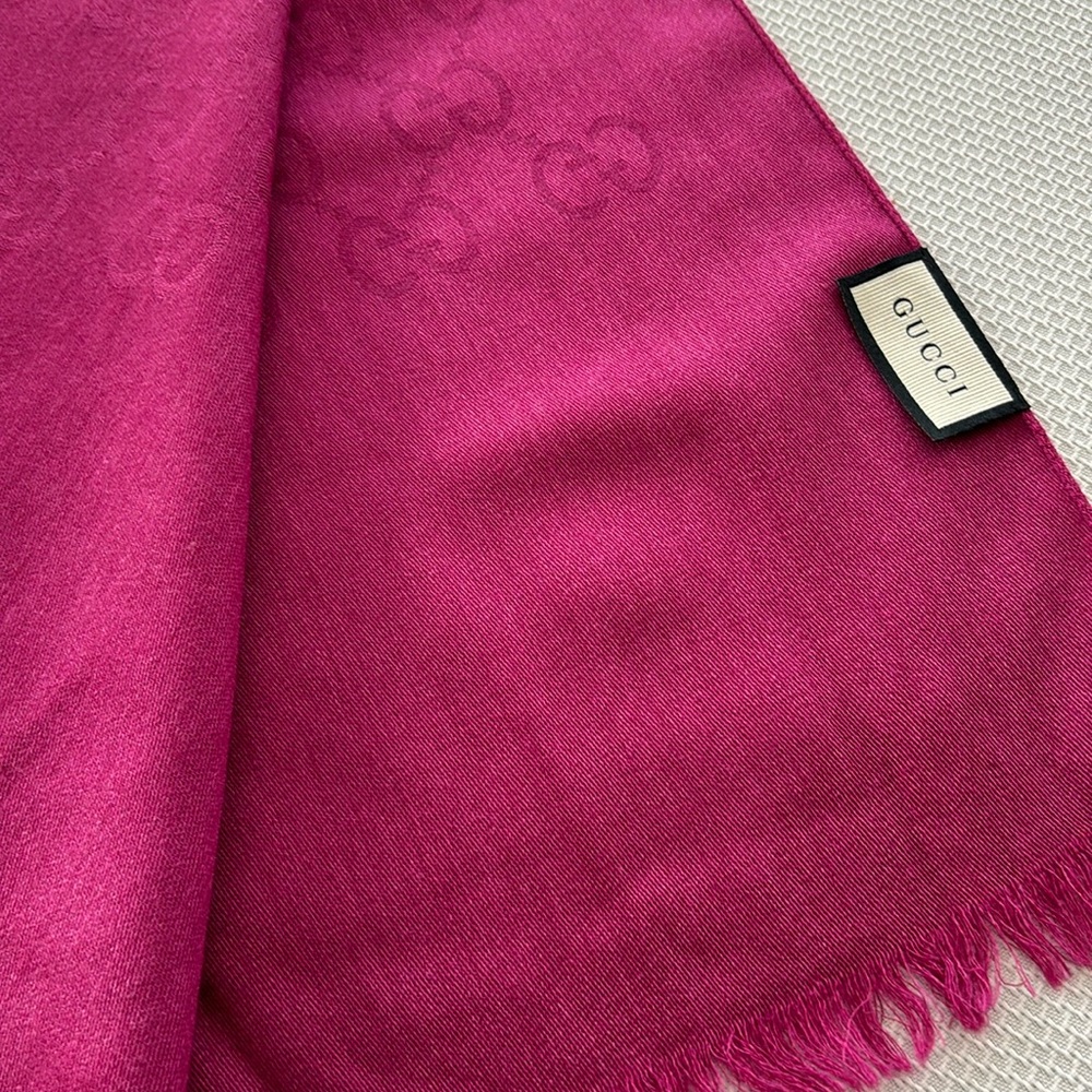 Gucci silk jacquard logo scarf, berry/fuscia color